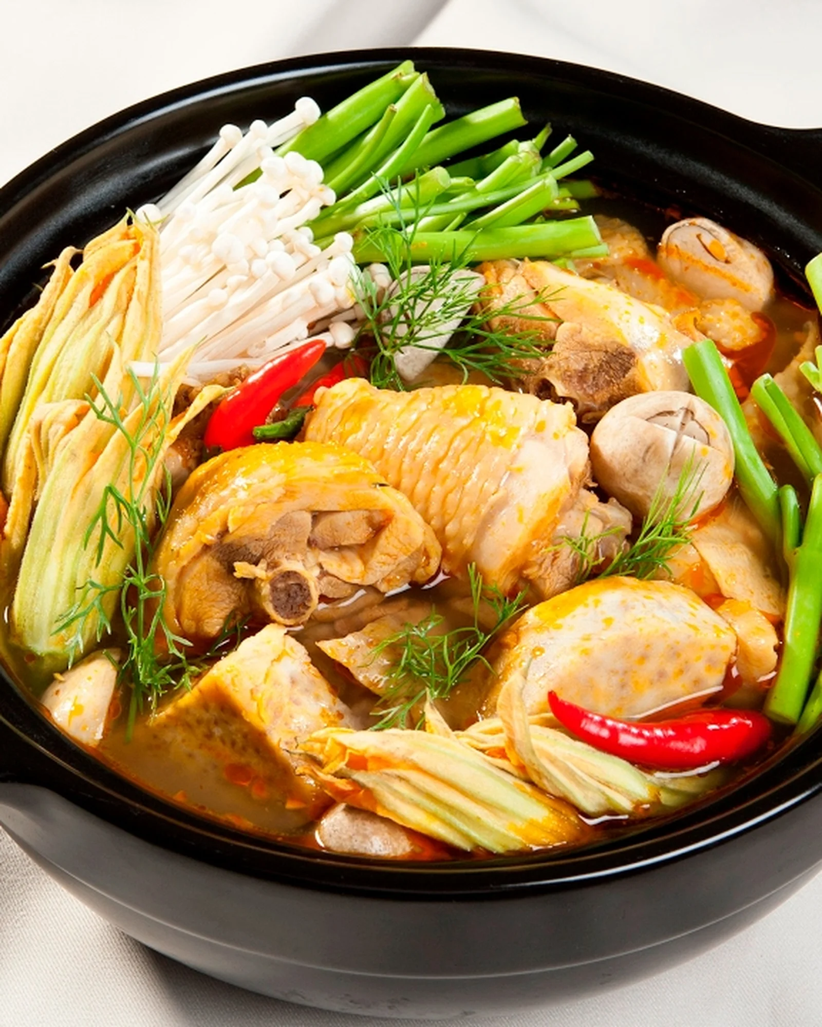 Lẩu gà tre đóng gói
